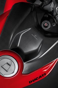 Ducati Tankabdeckung aus Kohlefaser