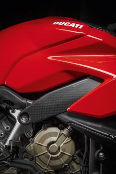 Ducati Rahmencover aus Kohlefaser